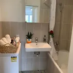 Comfortable And Cosy 3 Beds-city Center