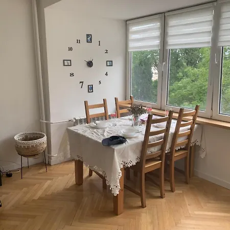 Comfortable And Cosy 3 Beds-city Center Apartment *